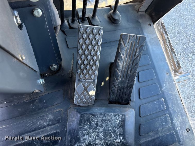 image for item DY8322 2009 John Deere 770G motor grader