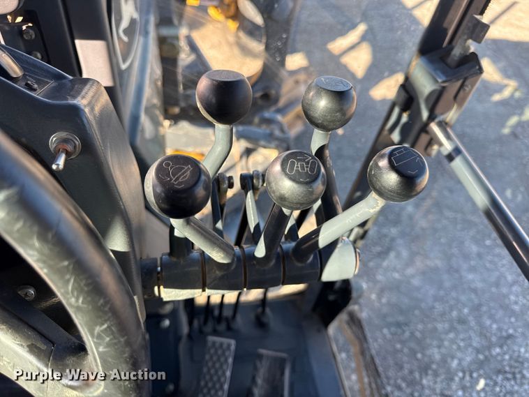 image for item DY8322 2009 John Deere 770G motor grader