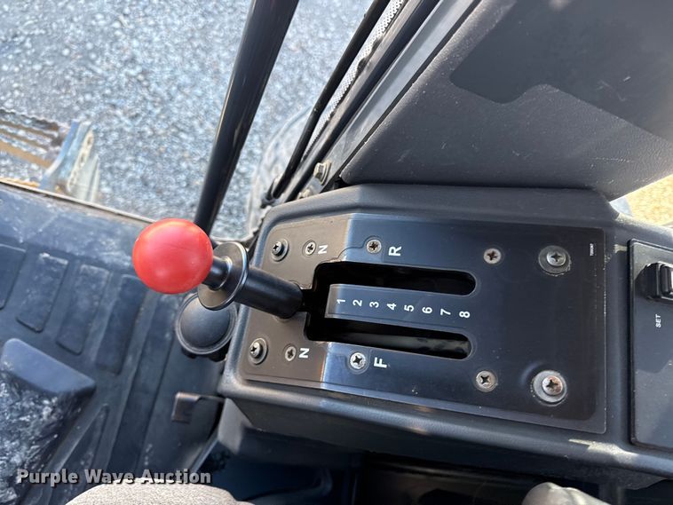 image for item DY8322 2009 John Deere 770G motor grader