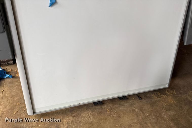 image for item DY8357 Office supplies