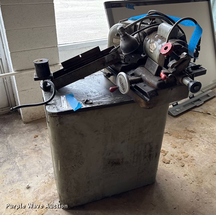 image for item DY8359 Tools