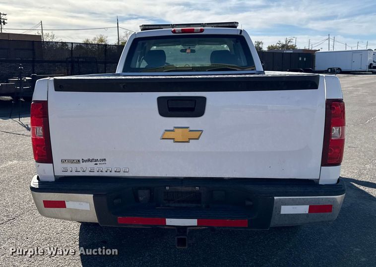 image for item DY8456 2012 Chevrolet Silverado 1500 Ext. Cab pickup truck