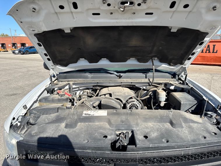 image for item DY8456 2012 Chevrolet Silverado 1500 Ext. Cab pickup truck