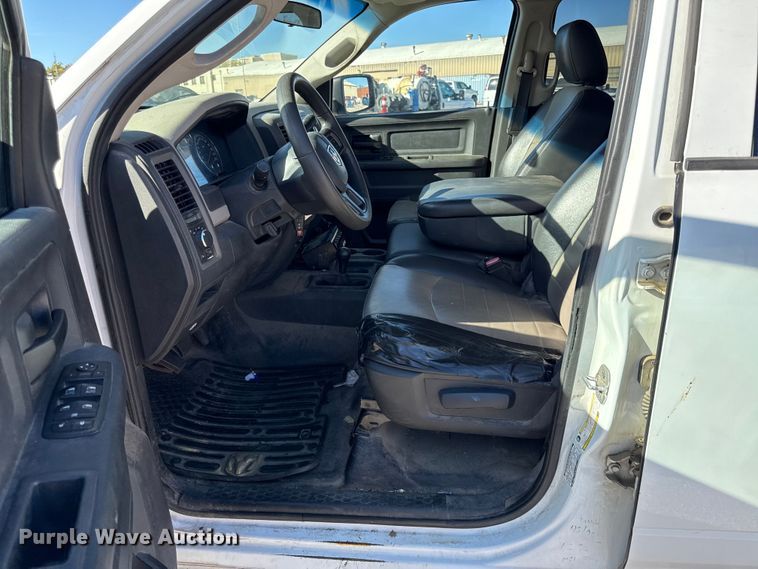 image for item DY8457 2012 Dodge Ram 2500HD Crew Cab pickup truck