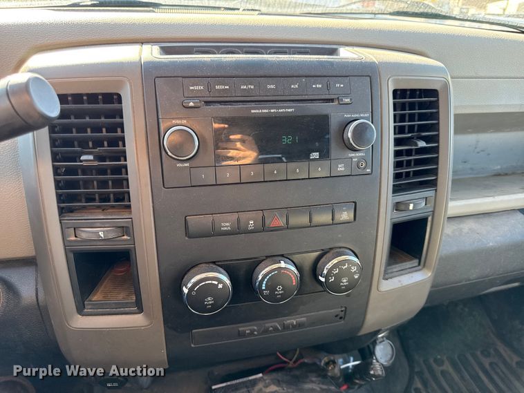 image for item DY8457 2012 Dodge Ram 2500HD Crew Cab pickup truck