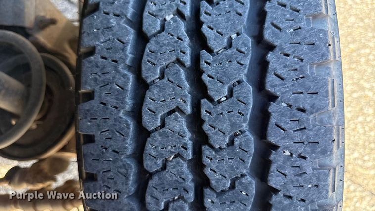 image for item DY8457 2012 Dodge Ram 2500HD Crew Cab pickup truck