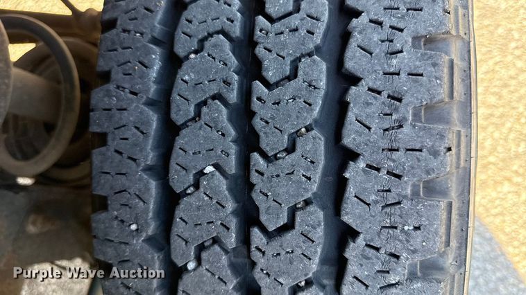 image for item DY8457 2012 Dodge Ram 2500HD Crew Cab pickup truck