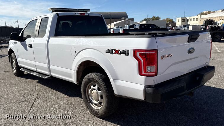 image for item DY8458 2016 Ford F150 XL SuperCab pickup truck