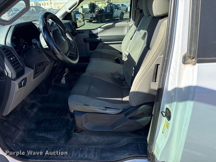 image for item DY8458 2016 Ford F150 XL SuperCab pickup truck