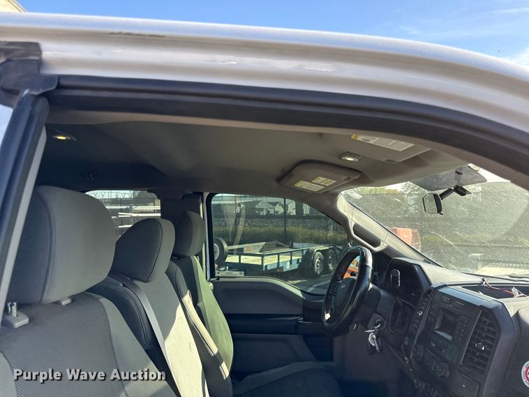 image for item DY8458 2016 Ford F150 XL SuperCab pickup truck