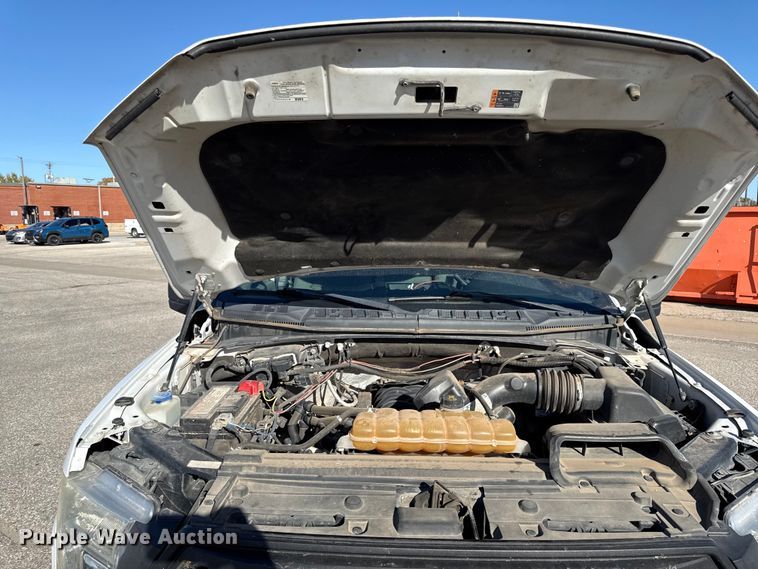 image for item DY8458 2016 Ford F150 XL SuperCab pickup truck