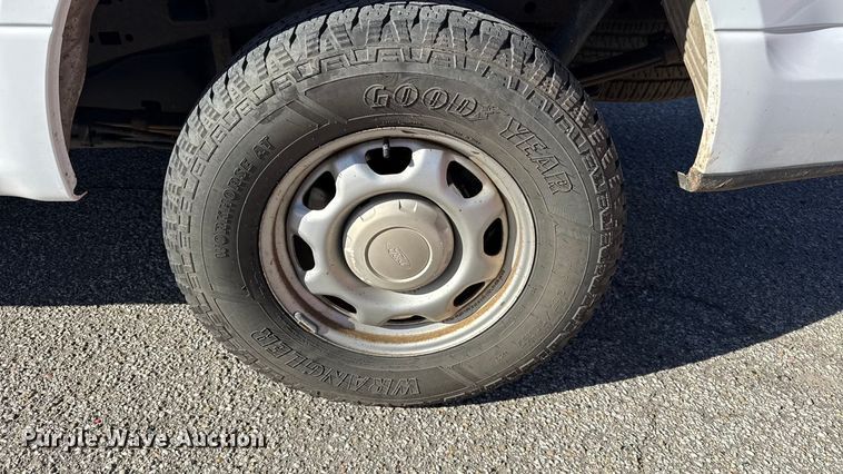 image for item DY8458 2016 Ford F150 XL SuperCab pickup truck