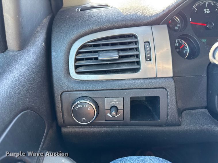 image for item DY8459 2014 Chevrolet Tahoe Police SUV