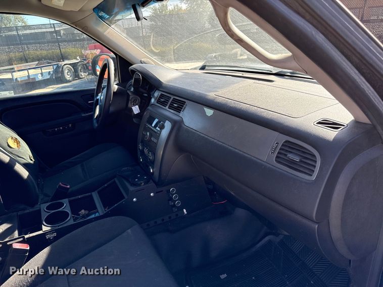 image for item DY8459 2014 Chevrolet Tahoe Police SUV