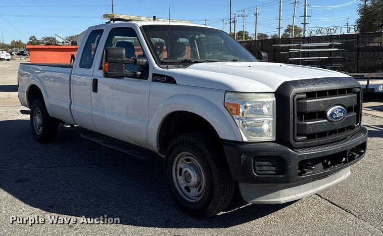 image for item DY8460 2011 Ford F250 Super Duty SuperCab pickup truck