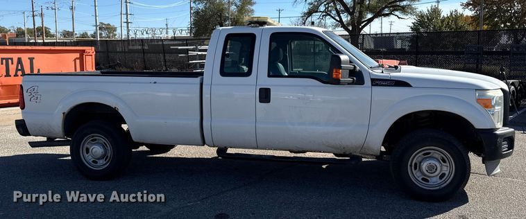 image for item DY8460 2011 Ford F250 Super Duty SuperCab pickup truck