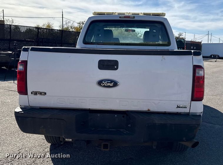 image for item DY8460 2011 Ford F250 Super Duty SuperCab pickup truck