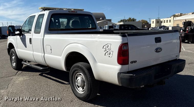 image for item DY8460 2011 Ford F250 Super Duty SuperCab pickup truck