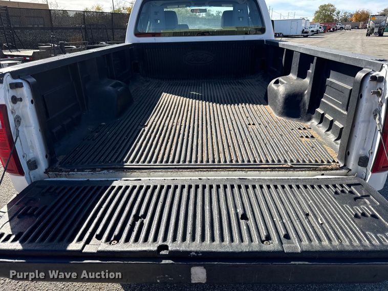 image for item DY8460 2011 Ford F250 Super Duty SuperCab pickup truck