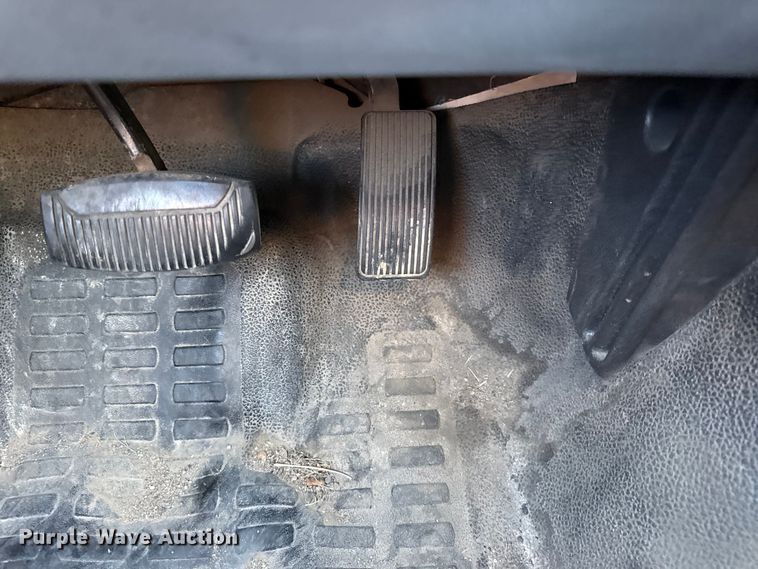 image for item DY8460 2011 Ford F250 Super Duty SuperCab pickup truck