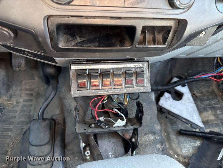 image for item DY8460 2011 Ford F250 Super Duty SuperCab pickup truck