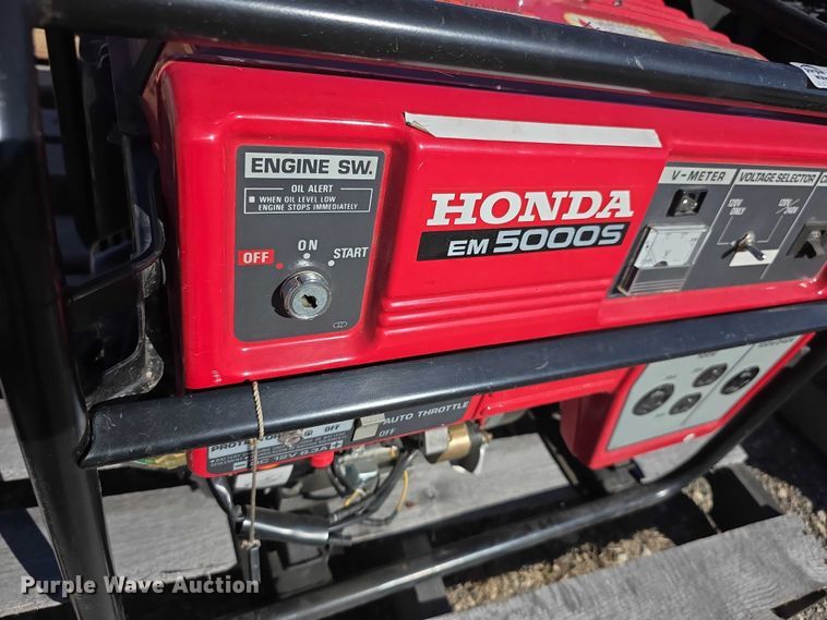 image for item DZ3530 Honda EM5000S generator