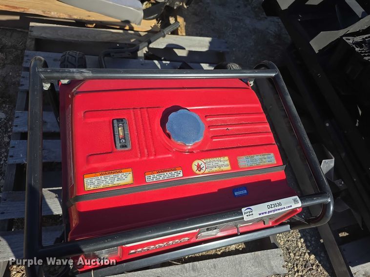 image for item DZ3530 Honda EM5000S generator