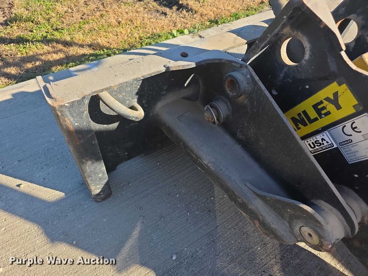 image for item DZ3536 Stanley MB05 breaker skid steer breaker