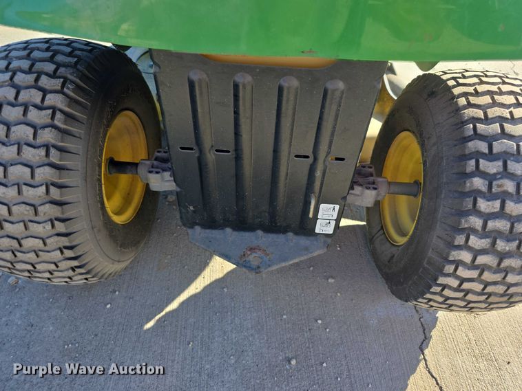 image for item DZ3537 2010 John deere LA125 riding mower lawn mower