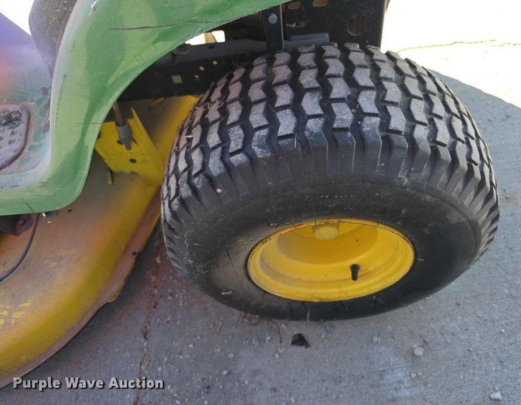 image for item DZ3537 2010 John deere LA125 riding mower lawn mower