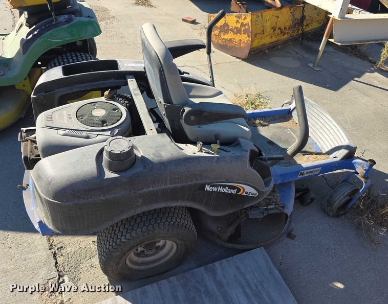 image for item DZ3538 New Holland MZ16H ZTR lawn mower