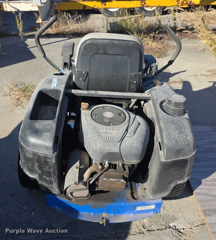 image for item DZ3538 New Holland MZ16H ZTR lawn mower