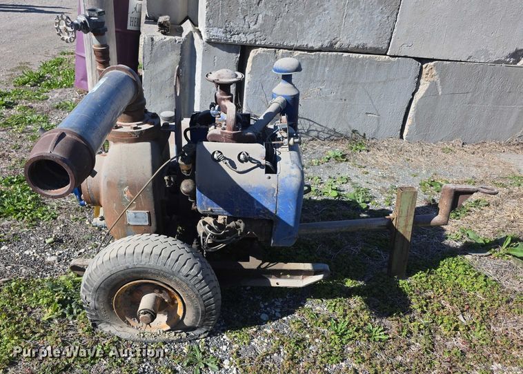 image for item DZ3541 Wisconsin WF40 water pump