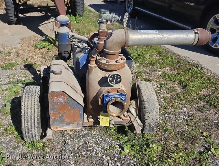 image for item DZ3541 Wisconsin WF40 water pump