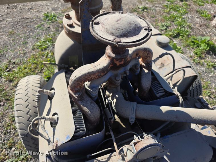 image for item DZ3541 Wisconsin WF40 water pump