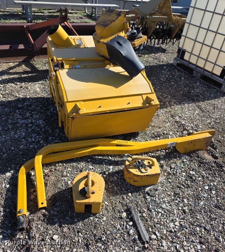 image for item DZ3546 Hustler Super Z ZTR lawn mower