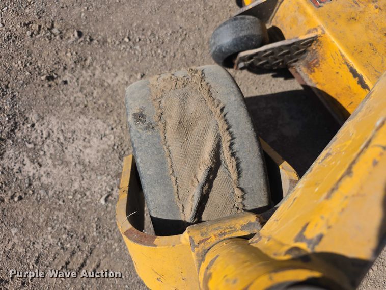 image for item DZ3548 Hustler Super Z ZTR lawn mower