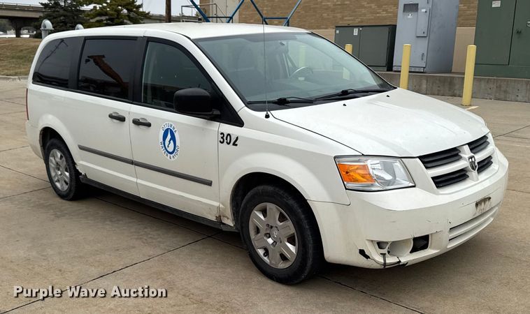 image for item EA1973 2010 Dodge Grand Caravan van