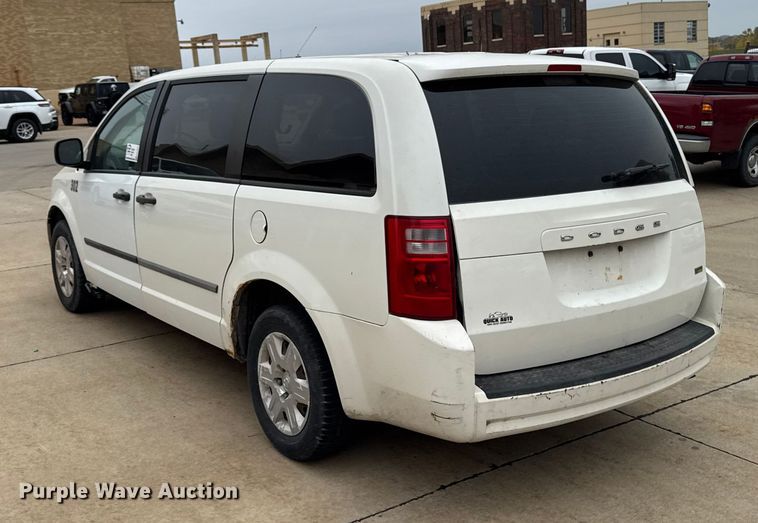 image for item EA1973 2010 Dodge Grand Caravan van