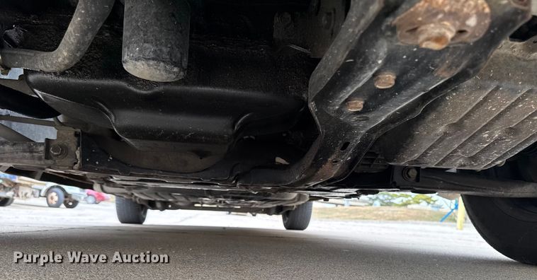 image for item EA1973 2010 Dodge Grand Caravan van