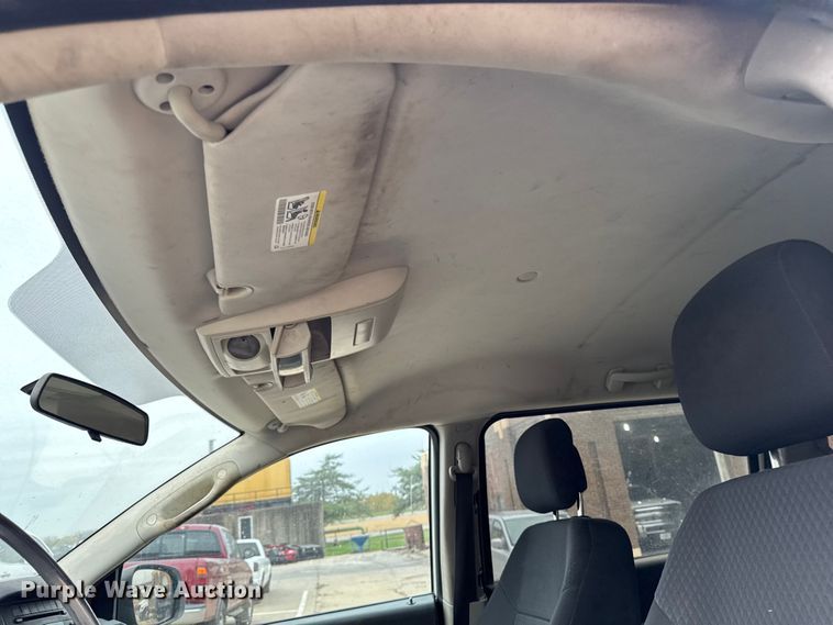 image for item EA1973 2010 Dodge Grand Caravan van