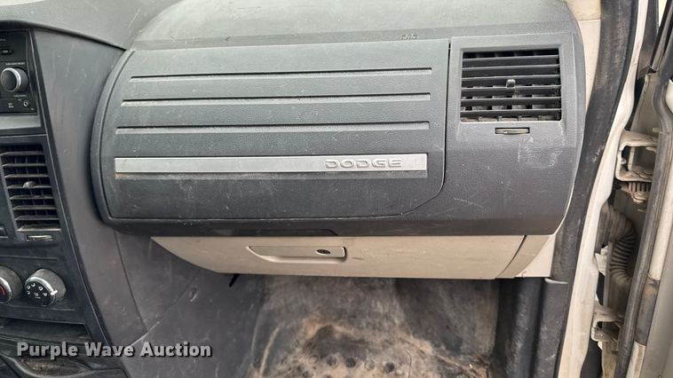 image for item EA1973 2010 Dodge Grand Caravan van