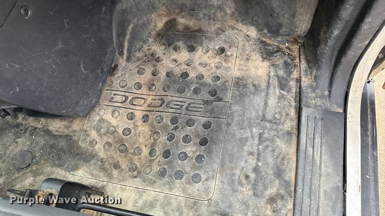 image for item EA1973 2010 Dodge Grand Caravan van