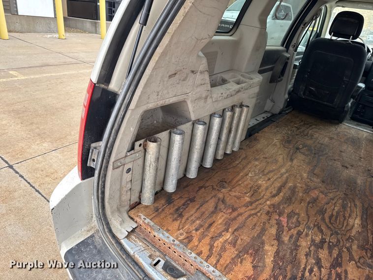 image for item EA1973 2010 Dodge Grand Caravan van