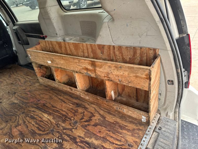 image for item EA1973 2010 Dodge Grand Caravan van