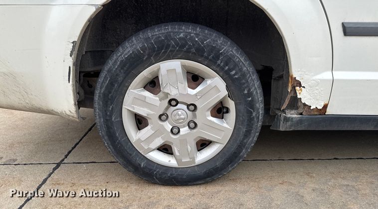 image for item EA1973 2010 Dodge Grand Caravan van