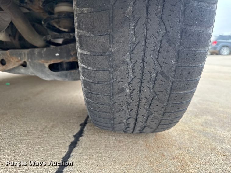 image for item EA1973 2010 Dodge Grand Caravan van