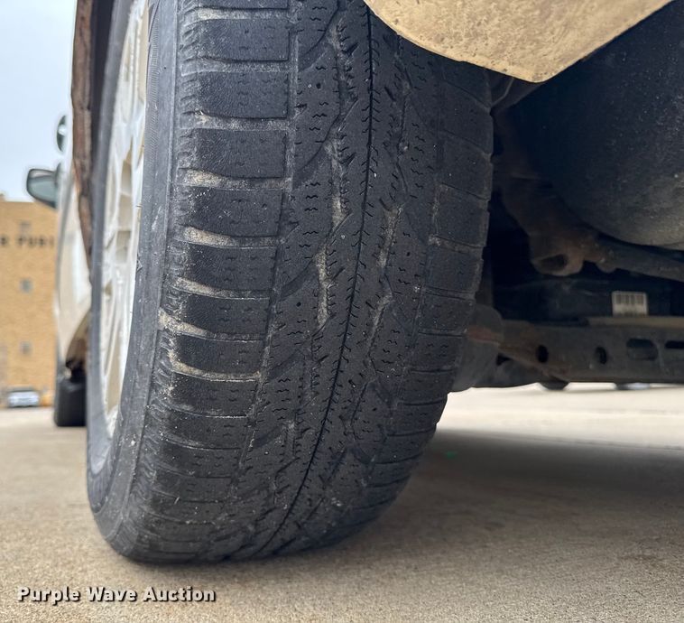 image for item EA1973 2010 Dodge Grand Caravan van