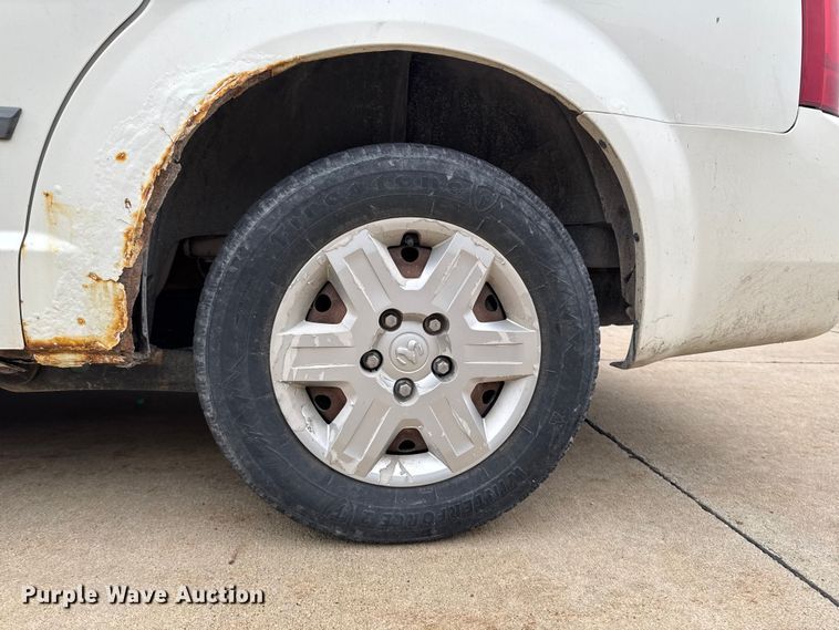 image for item EA1973 2010 Dodge Grand Caravan van