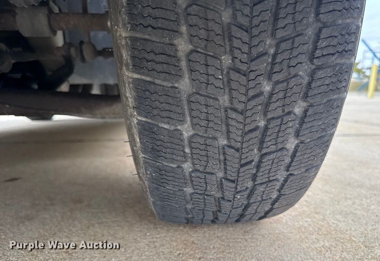 image for item EA1973 2010 Dodge Grand Caravan van